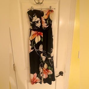 Venus small tube top romper, wide leg mid length. Pocket, lightweight no ironing